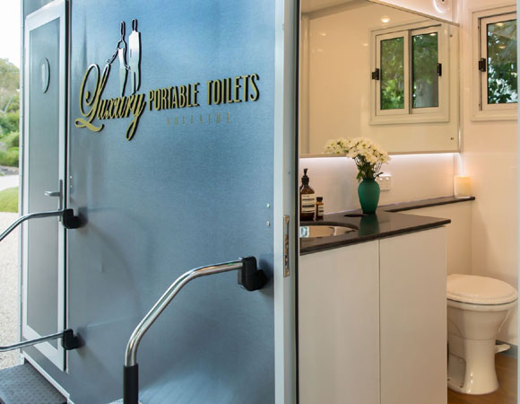 adelaide portable toilets2